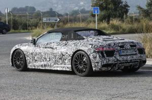 Шпионские снимки Audi R8 Spyder 2016 года 