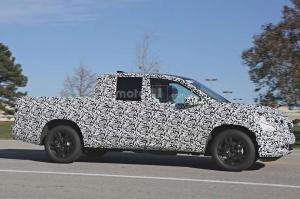 Шпионские снимки Honda Ridgeline 2017 года 