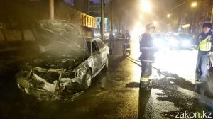 В Алматы на ходу загорелась Audi
