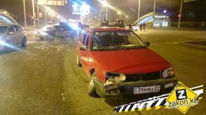 В Алматы поторопившийся водитель спровоцировал тройное ДТП с двумя пострадавшими
