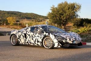 Компания McLaren впервые вывела на тесты спорткар 570S GT