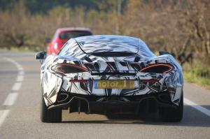 Шпионские снимки McLaren 570S GT 2017 года 