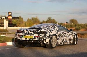 Шпионские снимки McLaren 570S GT 2017 года 