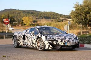 Шпионские снимки McLaren 570S GT 2017 года 