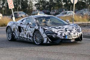 Шпионские снимки McLaren 570S GT 2017 года 