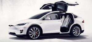 Tesla снизит стоимость кроссовера за счет более дешевых батарей