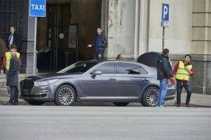 Шпионские снимки Genesis G90 2016 года 