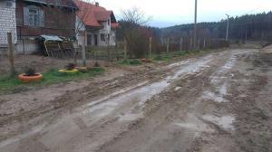 В деревне Марьяливо под Минском ждали дорогу, а получилось - ни пройти ни проехать