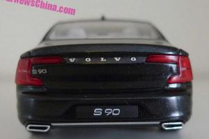 Volvo S90 