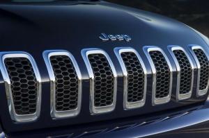В России отзывают около тысячи Jeep Cherokee из-за проблем с модулем электропривода задней двери