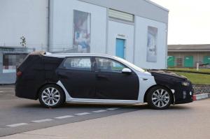 Шпионские снимки Kia Optima Sportswagon 2017 года 