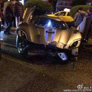 В Китае произошло ДТП с участием эксклюзивного гиперкара Koenigsegg Agera R 