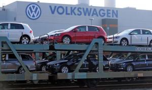 Продажи Volkswagen в США упали на четверть