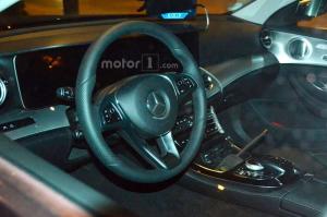 В сети рассекретили салон нового Mercedes-Benz E-Class