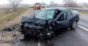 В Пинском районе в лобовом столкновении Opel и Chevrolet погиб пассажир 