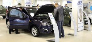 Российский авторынок в ноябре пережил рекордное падение