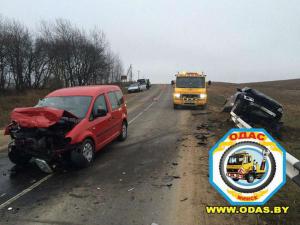 В Минском районе женщина-водитель потеряла сознание, выехала на встречку и столкнулась с VW