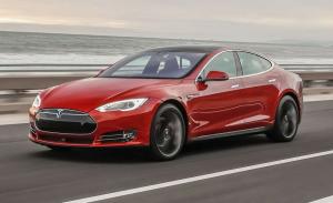 Новые Tesla Model S оказались в 10 раз надежнее старых