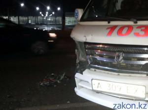 В Алматы произошло ДТП с участием Toyota и машиной скорой помощи 