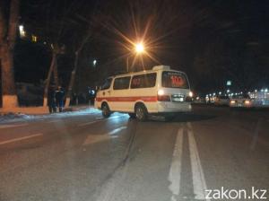 В Алматы произошло ДТП с участием Toyota и машиной скорой помощи 