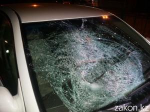 В Алматы Toyota Camry сбила пешехода