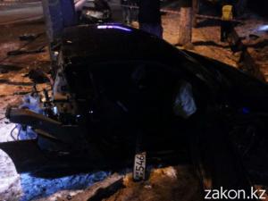 В Алматы Audi R8 разорвало на две части 