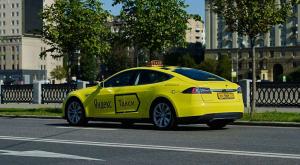 Tesla Model S в автопарке Яндекс.Такси 