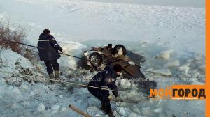 Тело мужчины обнаружили в утонувшей машине в ЗКО 