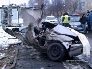 ДТП под Киевом: в столкновении Lexus и Skoda погибли 4 человека 