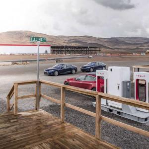 Опубликованы первые фотографии «Гигафабрики» компании Tesla Motors