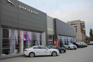 Jaguar Land Rover поднял цены на автомобили в России