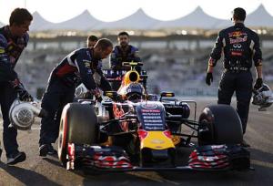 Кристиан Хорнер: Red Bull придётся топтаться на месте в 2016 году