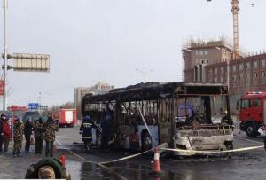 При возгорании автобуса на северо-западе Китая погибли 14 человек
