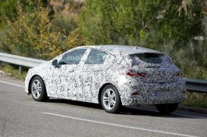 Шпионские снимки Chevrolet Cruze 2017 года 