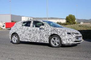 Шпионские снимки Chevrolet Cruze 2017 года 
