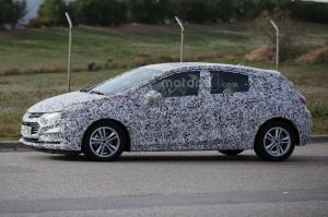 Шпионские снимки Chevrolet Cruze 2017 года 