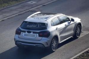 Шпионские снимки Mercedes-Benz GLA-Class 2017 года 