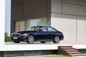 Официальный снимки Mercedes-Benz E-Class опубликованные до премьеры 