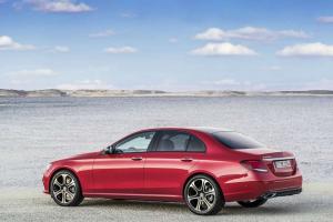 Официальный снимки Mercedes-Benz E-Class опубликованные до премьеры 