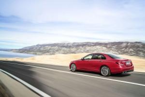 Официальный снимки Mercedes-Benz E-Class опубликованные до премьеры 