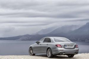 Официальный снимки Mercedes-Benz E-Class опубликованные до премьеры 