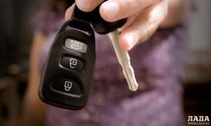 В Актау работник автомойки помыл иномарку клиента и угнал её