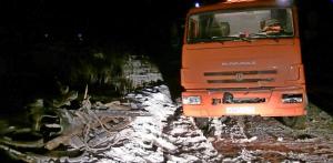 В сюмсинском районе «камаз» сбил гужевую повозку