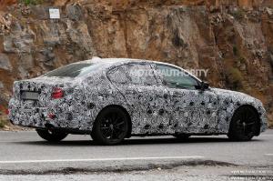 Опубликованы первые снимки новой BMW 5-Series