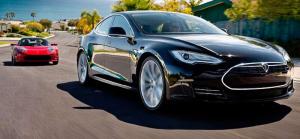 Tesla научила электрокары самостоятельно выезжать из гаража