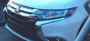 Новая версия Mitsubishi Outlander была замечена без маскировки