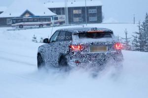 Шпионские снимки Jaguar E-Pace 2017 года 