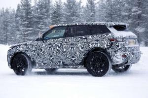 Шпионские снимки Jaguar E-Pace 2017 года 