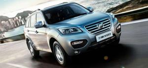 Lifan привезет в Россию новый семиместный универсал