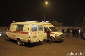 В Алматы предположительно пьяный водитель устроил ДТП, вылетев на встречную полосу